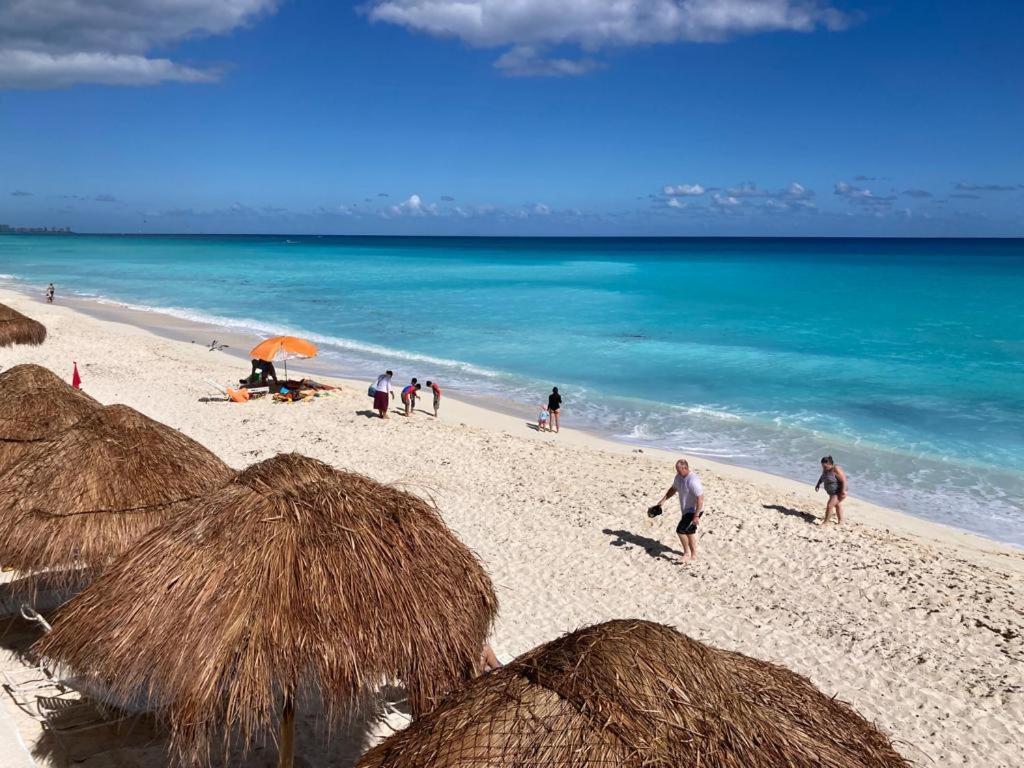 Cancun Oceanfront, Entire Apartment 외부 사진